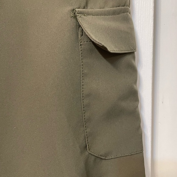 Wide Leg Cargo Pants - Picture 2 of 4